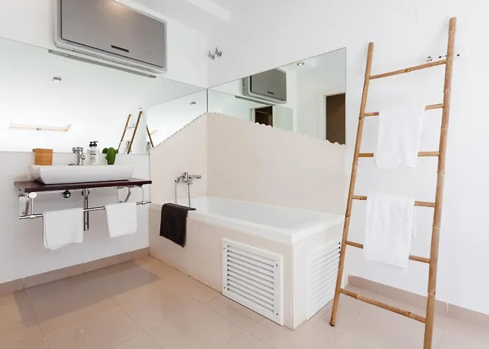 Sunset Boutique Duplex *