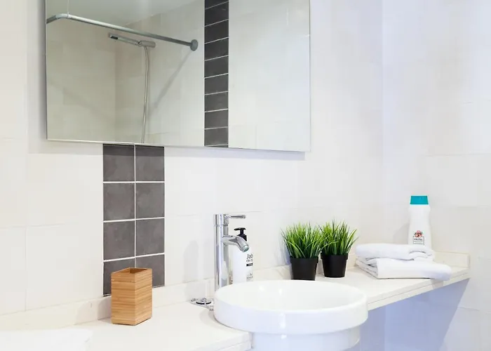 Sunset Boutique Duplex 칼론제