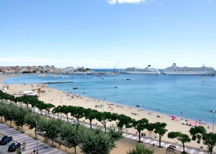 Sunset Boutique Duplex 아파트 칼론제